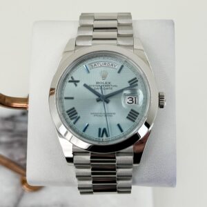 Rolex Day-Date 40 Platinum Ice Blue Quadrant Roman Dial Roman Dial & Smooth Bezel President Bracelet 228206 -